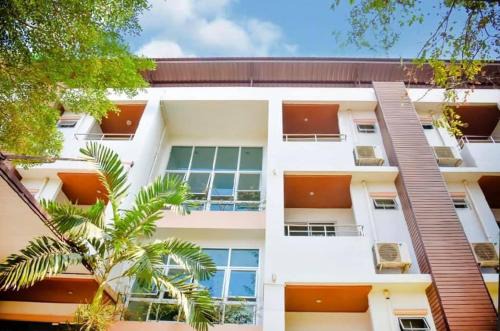 Srivara Place โรงแรมศรีวรา เพลส