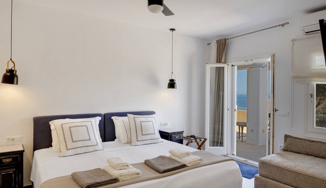 Studio Apartment "Blueros - Black Stone Suite" with Sea View, Shared Pool & Wi-Fi in Syros