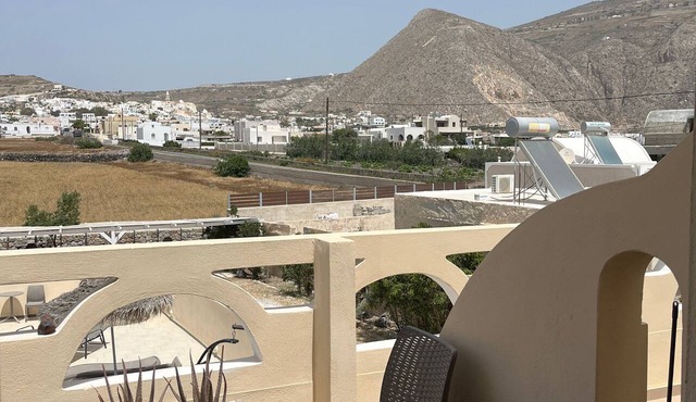 Studio Apartment 'Double Room - 202' with Sea View, Wi-Fi and Air Conditioning in Εμπορείο