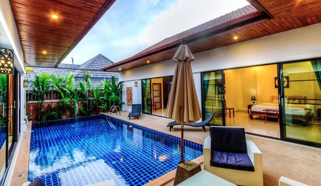 Stunning Villa with 2BR Pool, few minutes drive to Naiharn Beach