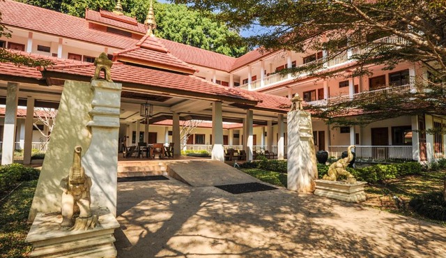 Suan Bua Hotel & Resort