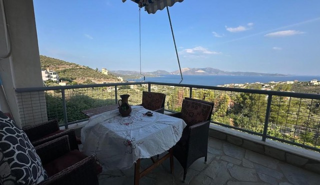 summer house in Áno Váthia