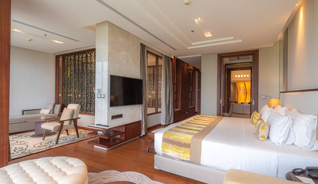 Summit Windmill Golf Suite Hotel @Suvarnabhumi