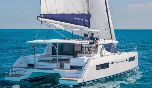 Sun-Kissed Sailing Adventure in Islas Sarónicas in Alimos