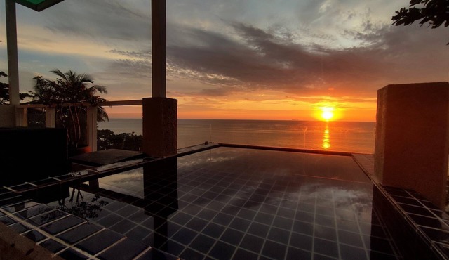 Sun Set Villa Klong Nin In Koh Lanta, at the Beach Klong Nin