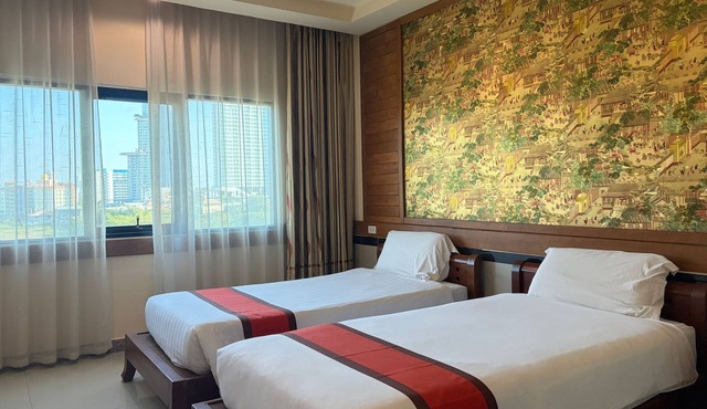 Sunday Grand Jomtien Pattaya