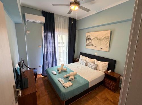 Sunny 1-Bedroom Apt 10 Min Walk to Acropolis