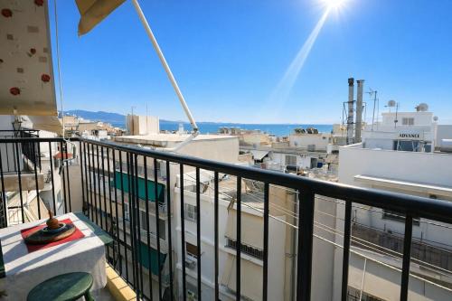 Sunny Terrace Sea View Apt in Piraeus by ΜΡS in Piraeus