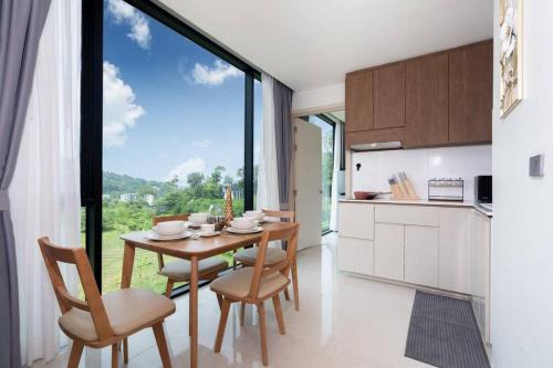 Sunset Mountain View 2bedroom Patong in Patong Beach