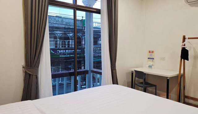 Sup Hometel Phuket in Choeng Thale