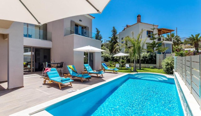 SUPERIOR VILLA MARINA MARE Sauna - Hammam - Pool - 250m from Beach in Chania