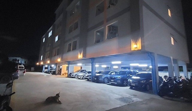 Thana Apartment in Pluak Daeng