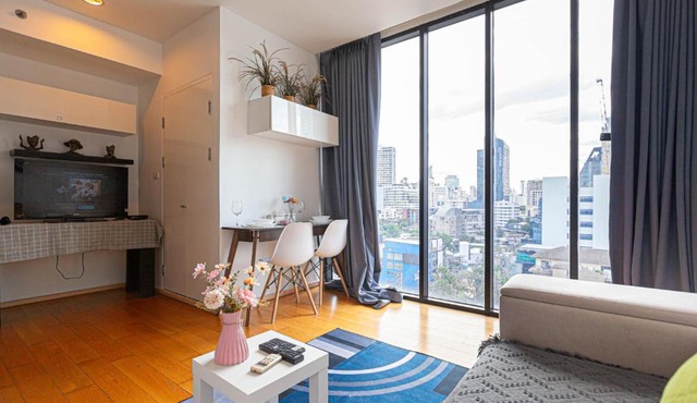 The alcove Thonglor Rooftop Pool BTS Thong lor