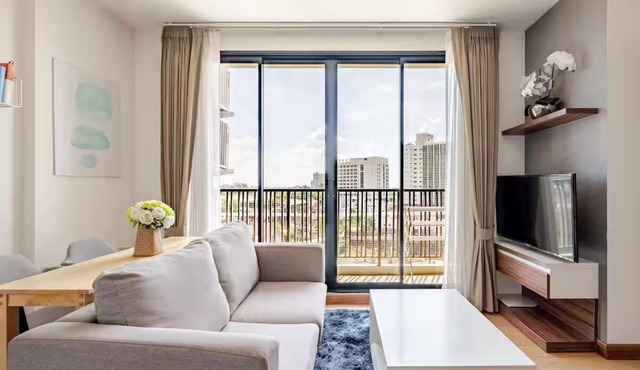 The Astra condo - Deluxe room