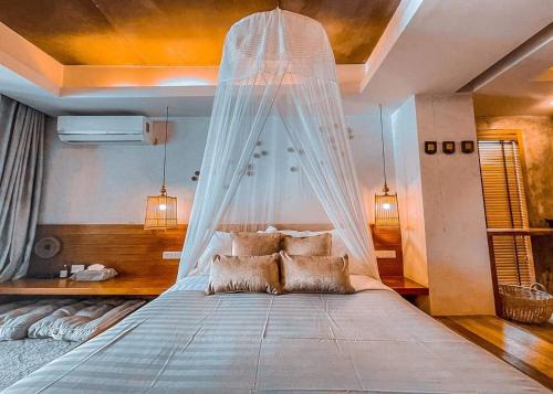 The Parlour Krabi in Klong Muang Beach
