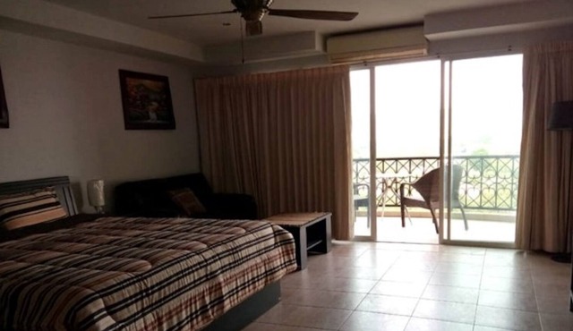The Residence Floor 7 Room 706