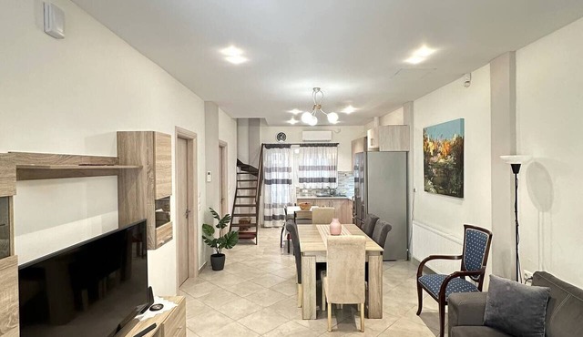 Tide & Tonic: stylish 2bd apartment, Paleo Faliro in Paleo Faliro
