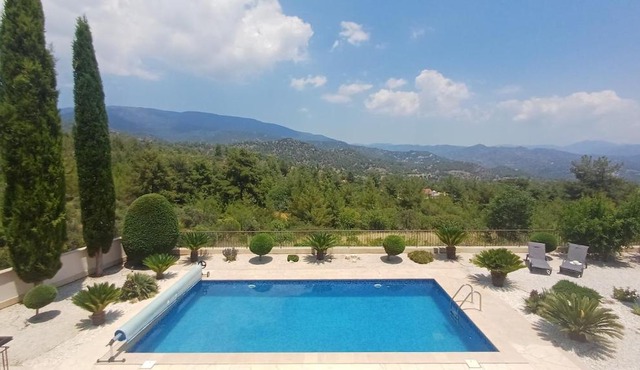 Tranquility in the mountains in Pera Pedi