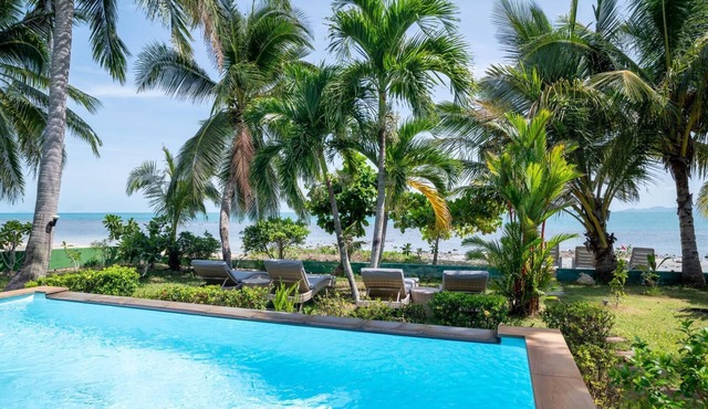 Tropical Beachfront 4 Bdr Pool Villa (KBR24)