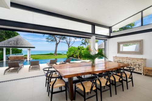 Twin Villas Natai - North & South Villa - Luxury Beach Front Villa - 6 Br Full Service
