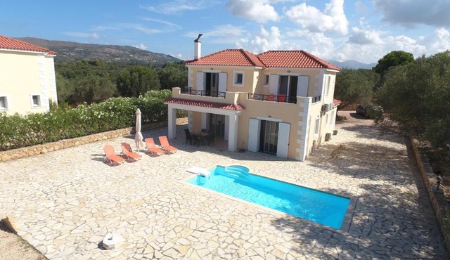 Vatsa Villa 2 in Chavriáta