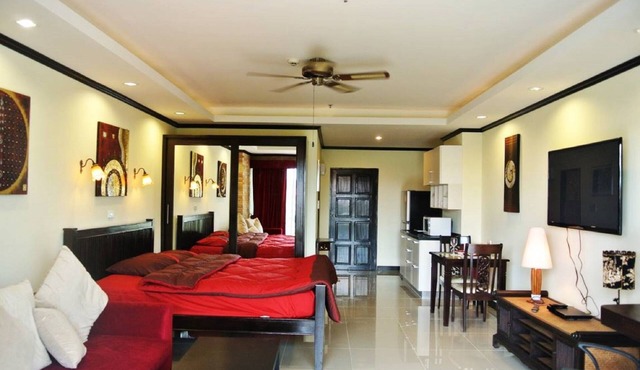 View Talay 5 studio apartment - close to the beach
