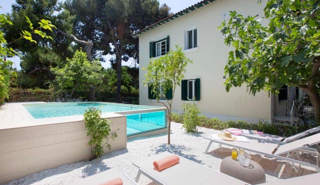Villa 1951 by Idiosyncrasy Collection in Athens