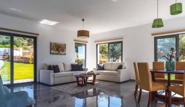 Villa Alen...An exceptional private Villa! in Aptera