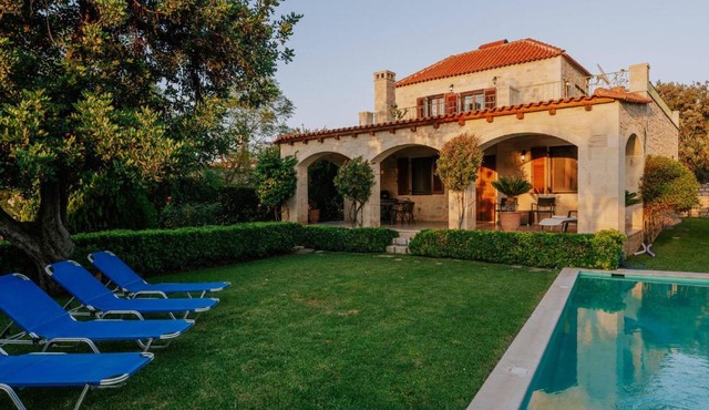 Villa Arianna With Breathtaking View Near Rethymno in Prinés