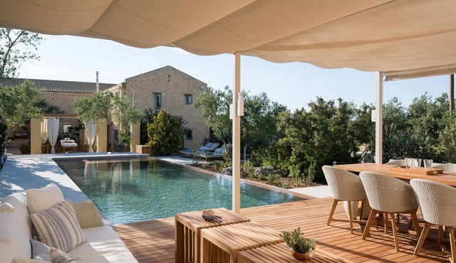 Villa Dimi Nähe Sandstrand Kalathas by Interhome