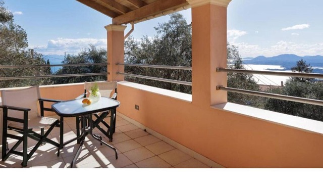 Villa 'Elia' with Sea View, Wi-Fi and Air Conditioning in Corfu