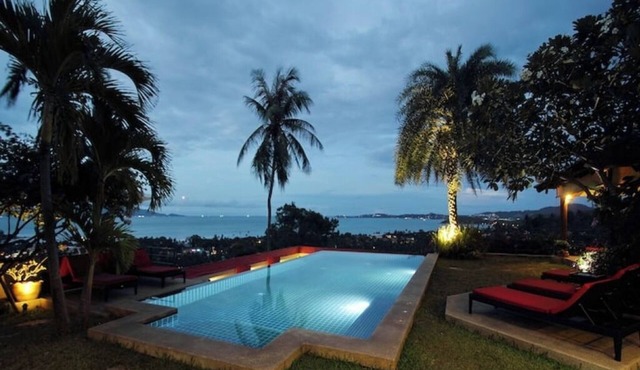 Villa Fleurie - Luxury 5 Bedrooms with Infinity Pool