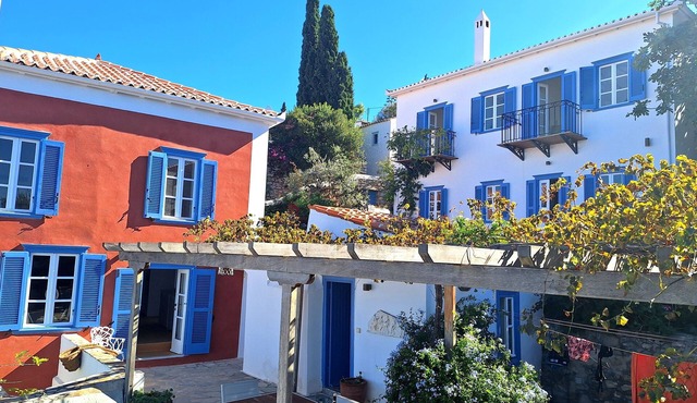 Villa Helios - House for 9 people on Hydra (Kiafa). Spectacular view. in Idra