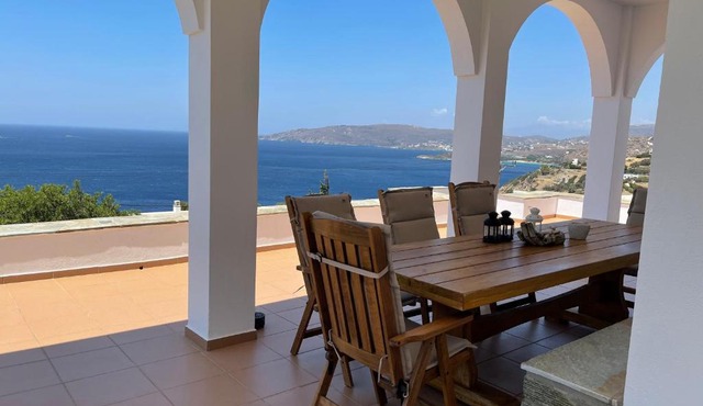 villa hena in Batsi