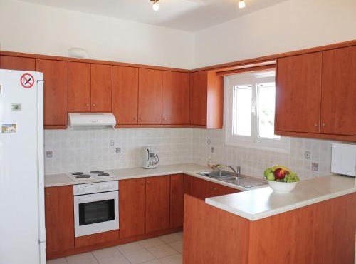 Villa in Agia Galini with Pool Views in Agia Galini