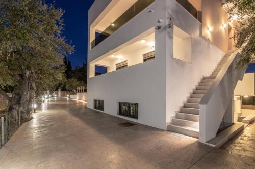 Villa Jolla-Private Pool-Ideal for big groups By Villa Mana Gers in Kalamaki