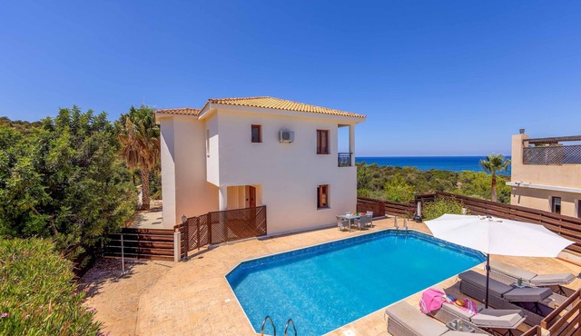 Villa Korona - Three Bedroom Villa, Sleeps 6