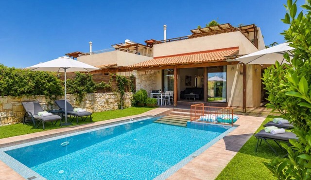 Villa Mandarin - Two Bedroom Villa, Sleeps 4