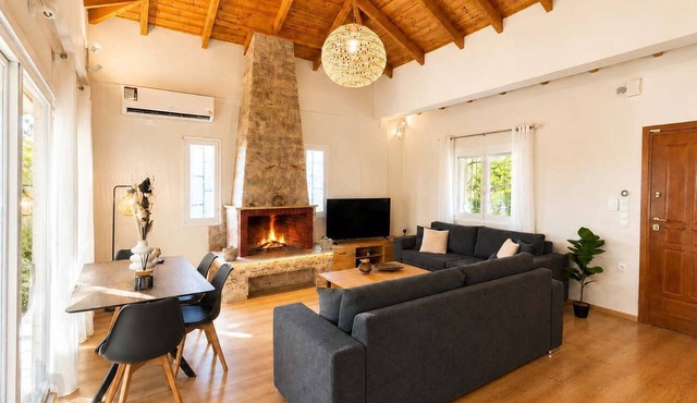 Villa Mare Lechaio - A Beachside Hideaway