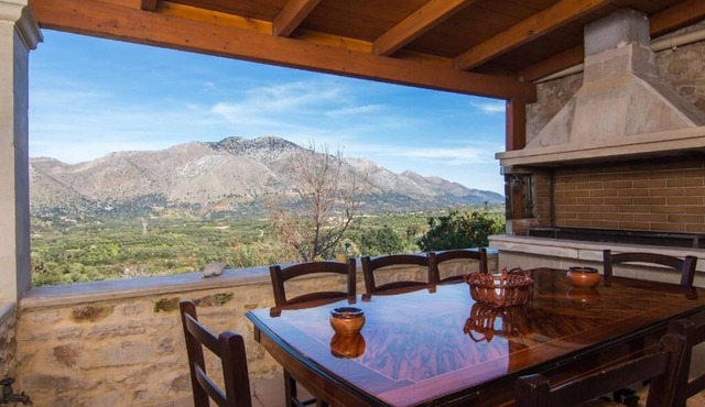 Villa Morfeas - Traditional Cretan Escape with BBQ
