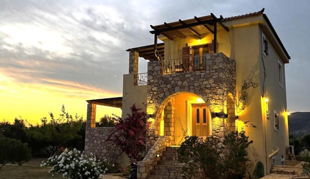 "Villa Othon-Leni" - Panoramic Sea View & Traditional Luxury in Paralia Demonias