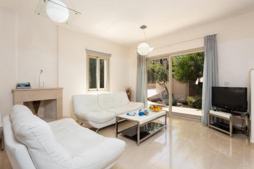 Villa Panorama Tria in Drousha