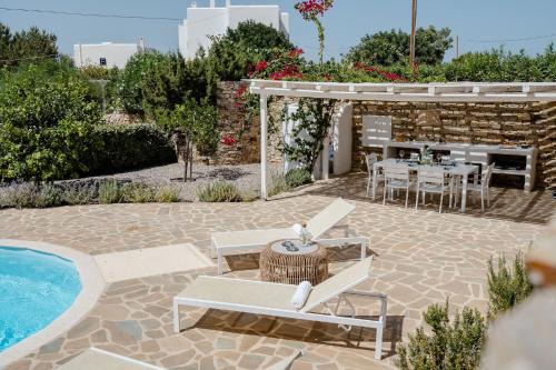 Villa Rocabella Just 100m from Glyfada Beach in Kastraki