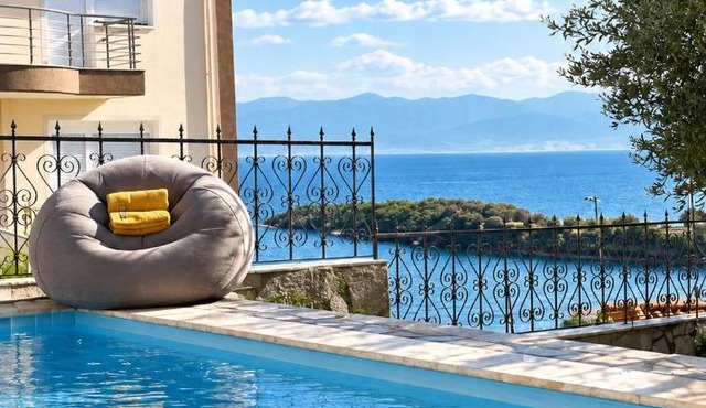 Villa Sea View Complex with pool in Volos