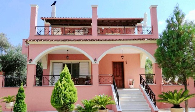 Villa Valia Seaside in Ipsos