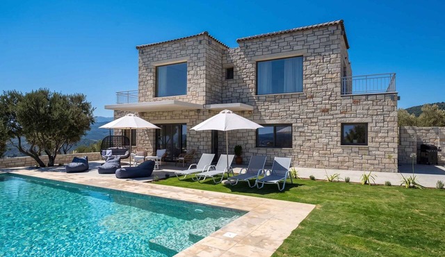 Villa Vision | Brand New, Private Pool & Seaviews in Chania