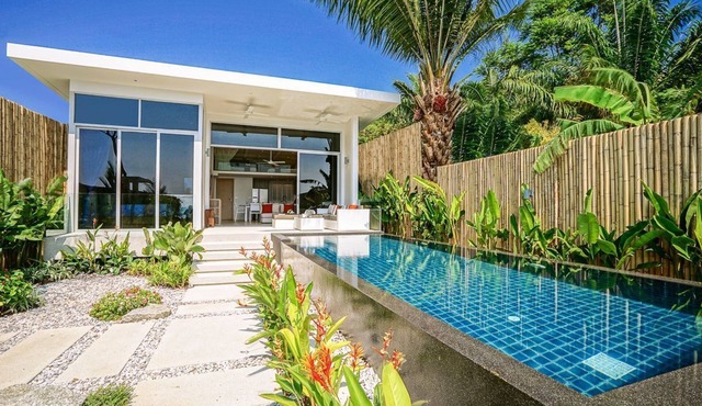 Villa Wichit - Three Bedroom Villa, Sleeps 6