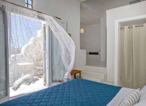 Violet house Agios Sostis in Agios Sostis