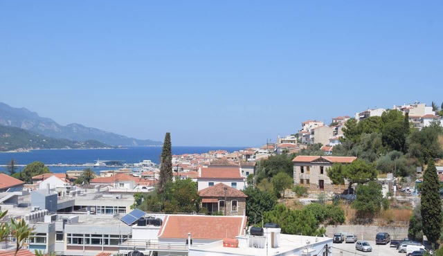 Virginia Hotel in Samos