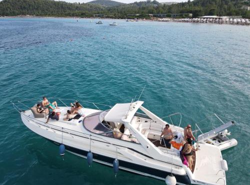 White Eagle Cruises in Pefkochori